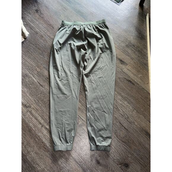 Gymshark Men’s Large Studio Joggers Slim Fit Lightweight Stretch Pants Green - Picture 10 of 11